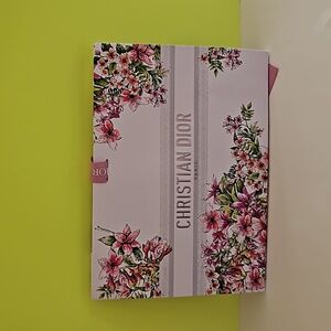 NWT Dior flower gift bag with pink logo ties 💗